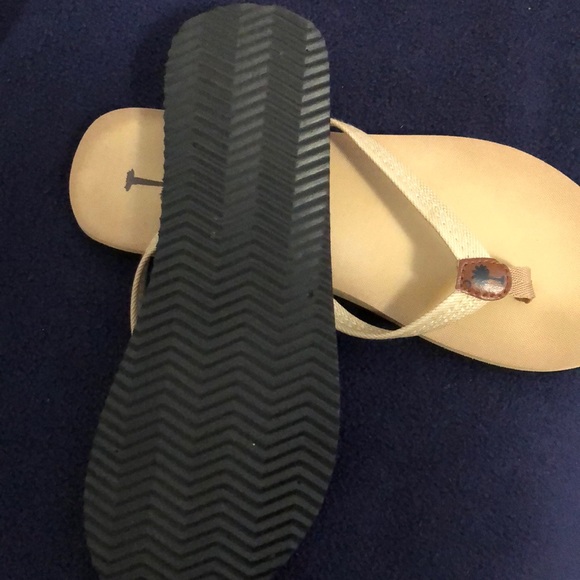 Sandals - Picture 2 of 2